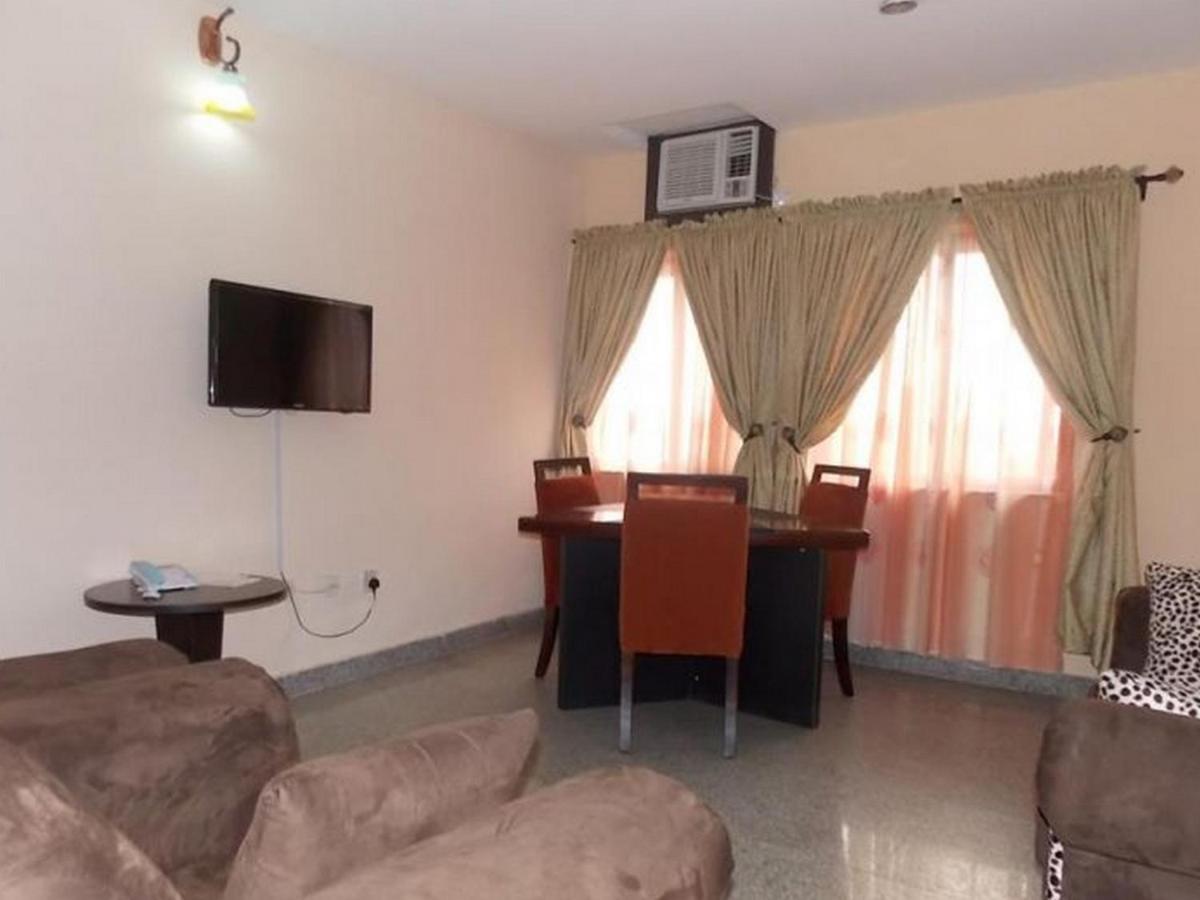 Room In Lodge - Ambience Hotels Abujahome For Leisure And Business Travellers Exteriör bild