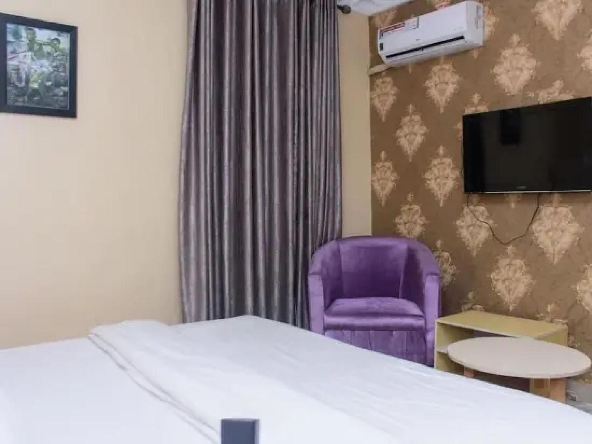Room In Lodge - Ambience Hotels Abujahome For Leisure And Business Travellers Exteriör bild